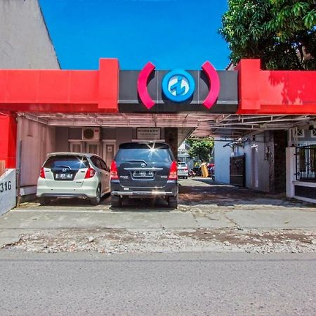 Hotel Reddoorz Near Gejayan Kejayan Exteriér fotografie