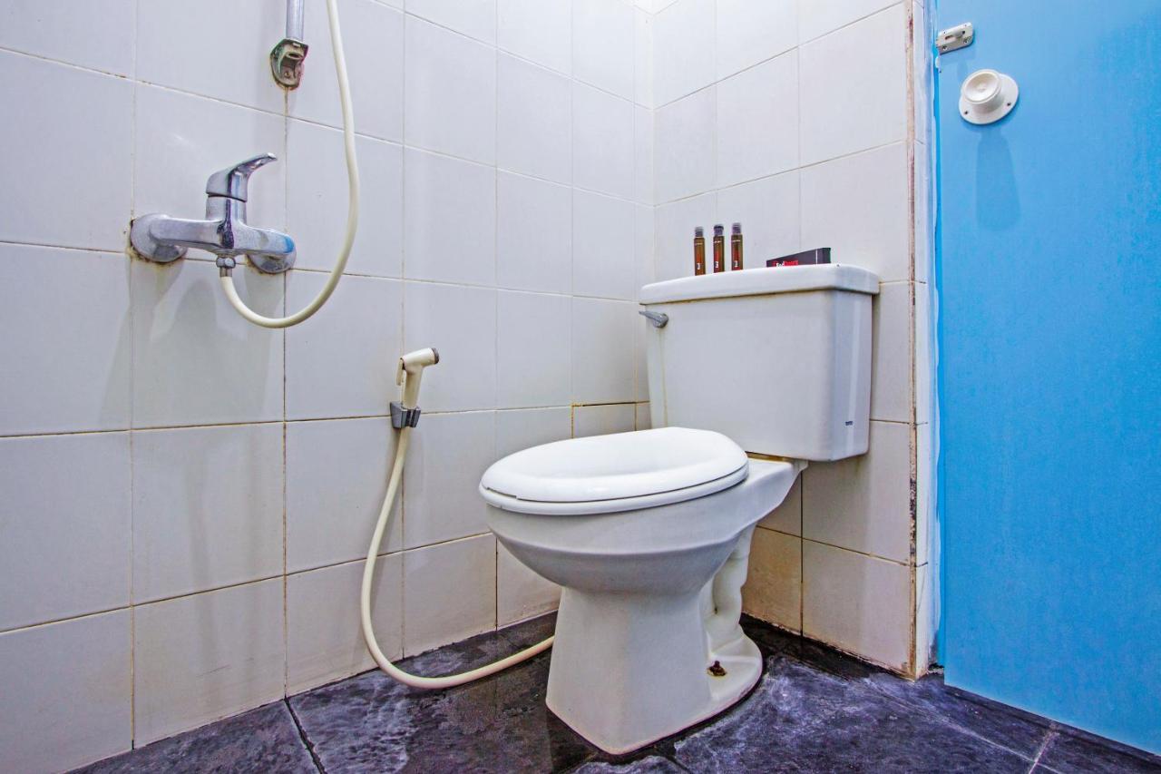 Hotel Reddoorz Near Gejayan Kejayan Exteriér fotografie